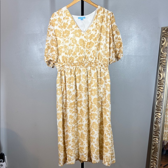 Draper James Dresses & Skirts - Draper James Yellow Floral Midi Dress